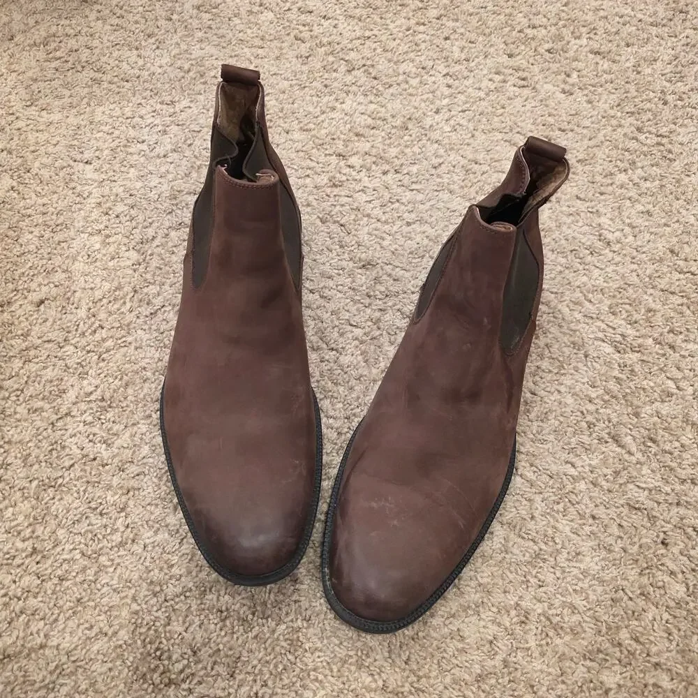 EUC Clark's Gobi Chelsea mocha,‎ waterproof suede ankle boots size 10